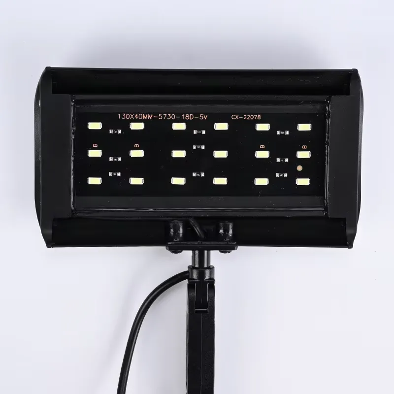 ไฟคลิปหนีบต้นไม้น้ำ อลูมิเนียม - Planted Aquarium Hours บทวิจารณ์และราคา
